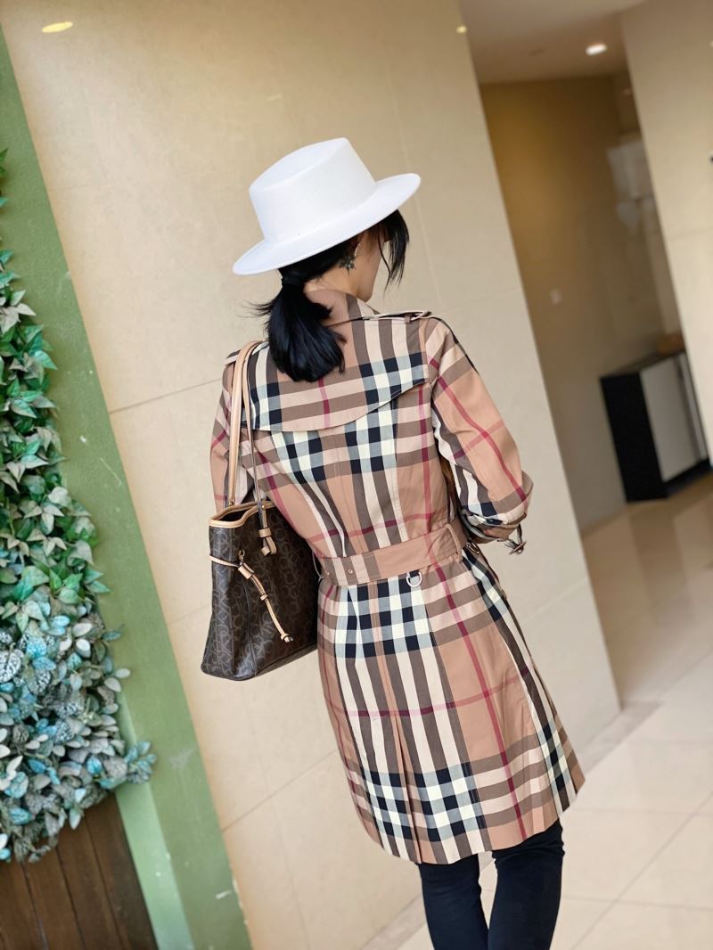 Burberry Outwear